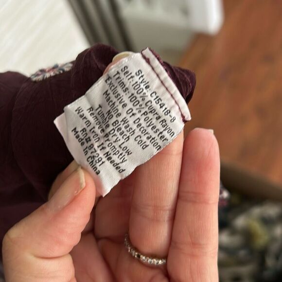 Johnny Was burgundy embroidered blouse BoHo chic Size m￼ - Picture 4 of 6